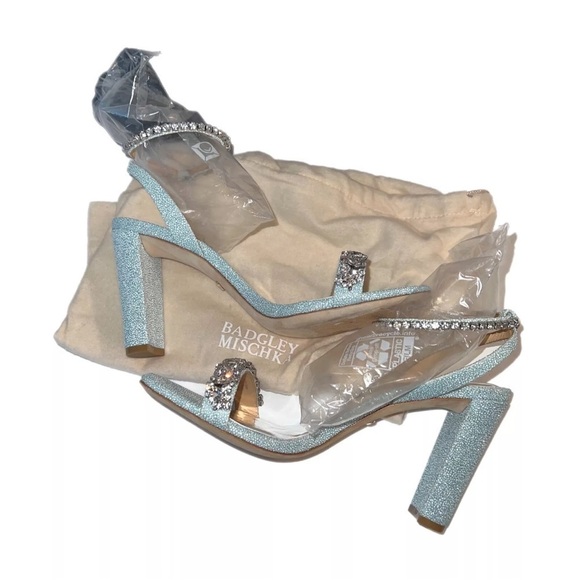 NWB Badgley Mischka Tasmine Tall Evening Sandals Baby Blue Jeweled Toe 8.5 - Picture 3 of 10